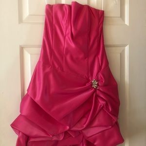Pink Cache cocktail dress
